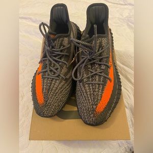 Adidas Yeezy 350 v2 Carbon Grey/ Solar Red NWT Men's size 10